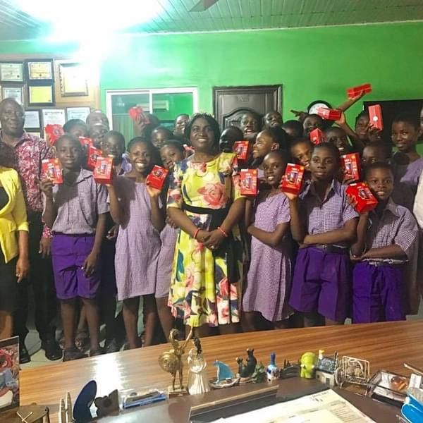 Students Receive Tablets for Learning